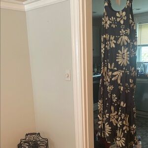 Floral Sleeveless Maxi Dress